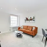 Three Bedrooom Flat In Heart Of London
